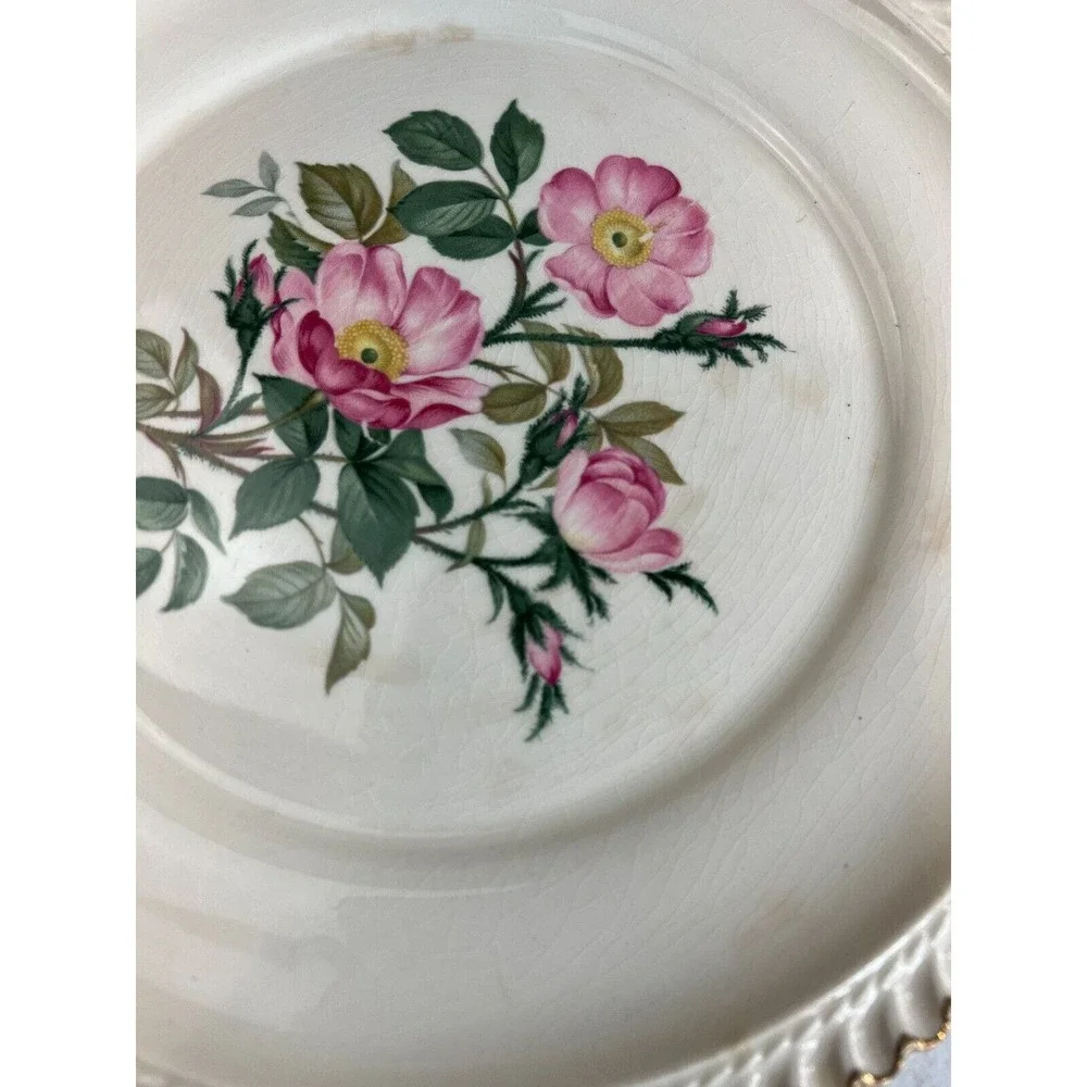 Vintage The‎ Harker Pottery Co. 22 KT. Gold Floral Scalloped Edge Dinner Plate